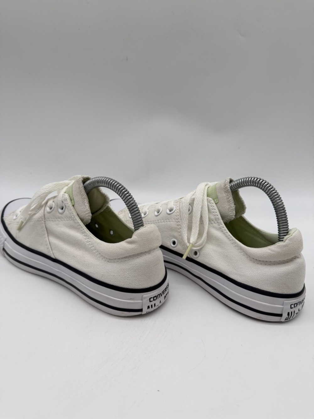 Converse All Star White Canvas  Padded Tongue Black Piping Women's Size 8 - Picture 9 of 16